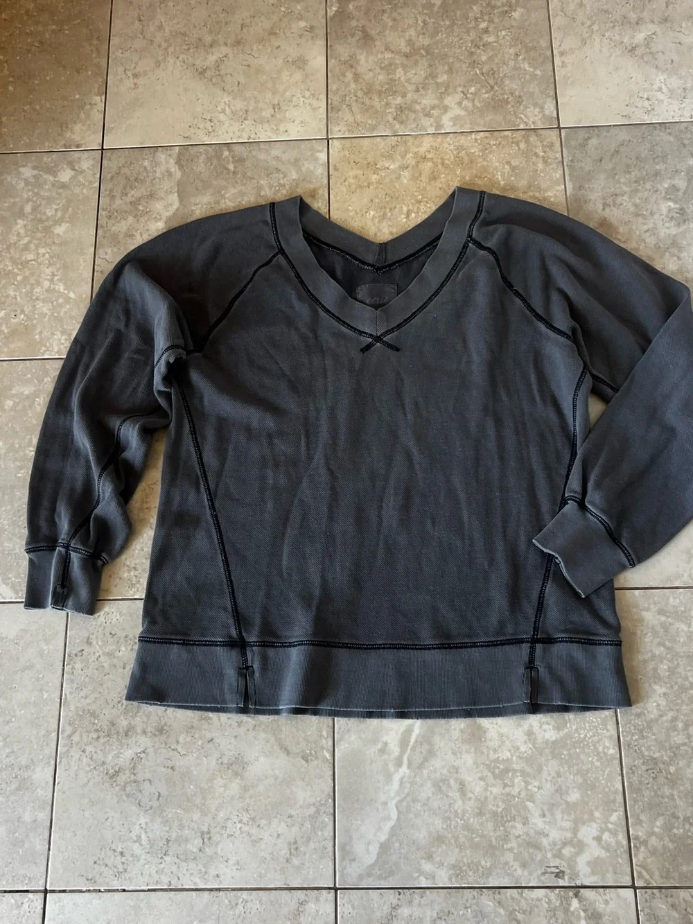 🎈HP🥳🎉 Aerie Oversized Charcoal Grey Sweater Size Medium - Picture 2 of 5